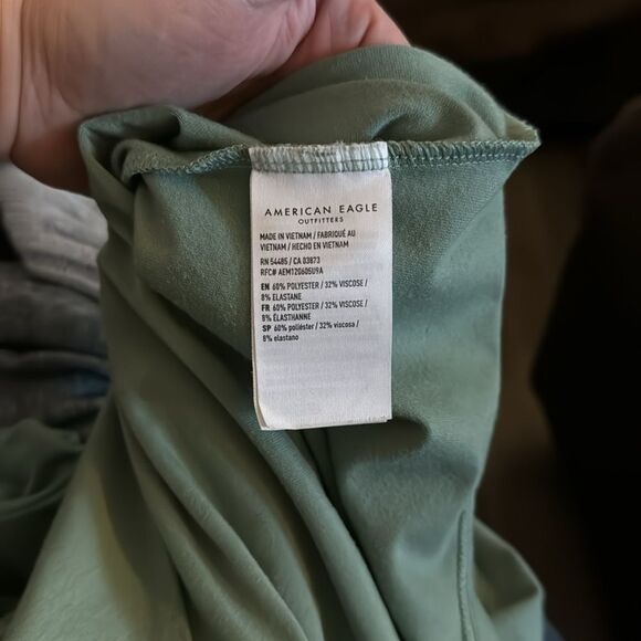 American Eagle Scoop Neck Short Sleeve Green Bodysuit Women’s Size Large - Picture 5 of 5